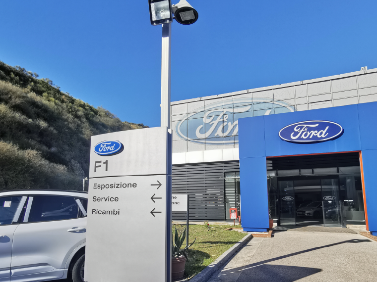 Ford F1 Pozzuoli